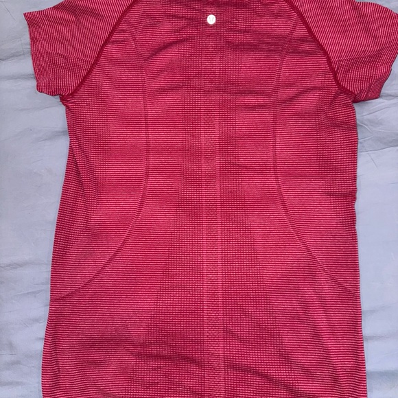 lululemon Tech Swiftly Top - Picture 2 of 5